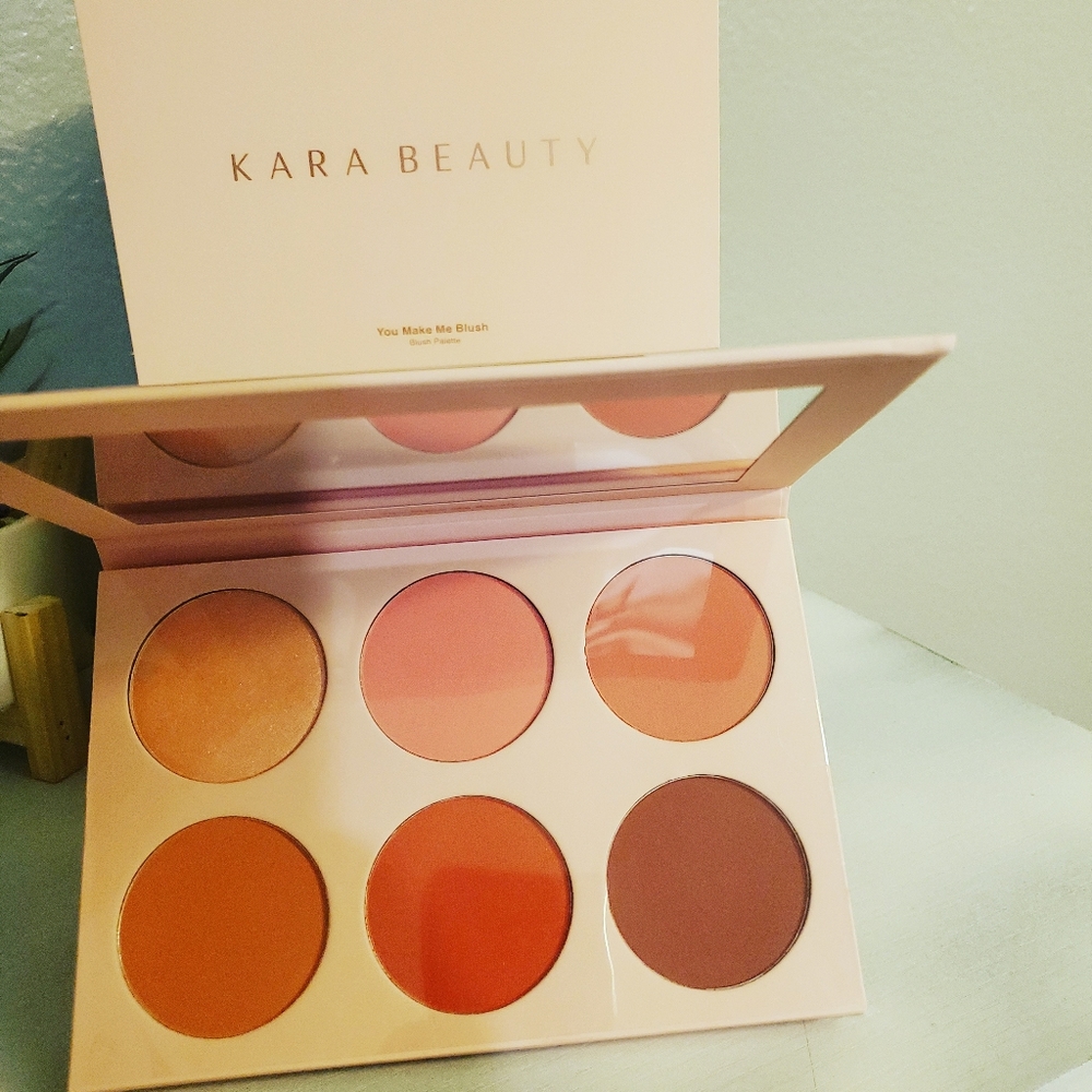Blush Pallette